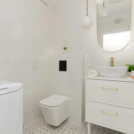 L27 Apartment *